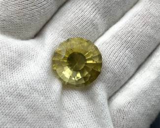 21.47 Carats Lemon Quartz (Fancy Cut)