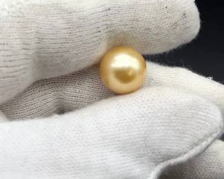 11 mm Golden South Sea Pearl