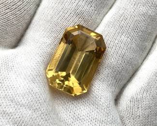 21.36 Carats Natural Citrine (Emerald Cut)