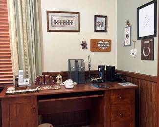 Sauder office desk