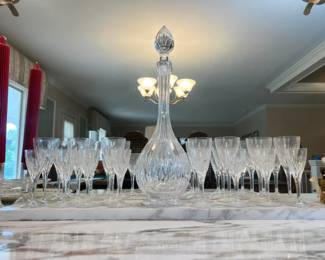 Etched glass decanter with stopper with set of matching cordial glasses