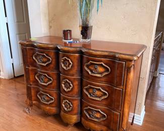 French Provincial Style Dresser / Buffet