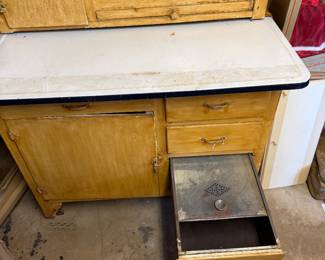 Bread Box., Enamel Table, Extends