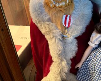 1980 Franklin Heirloom Porcelain Cowardly Lion, Wizard of Oz20" Tall
