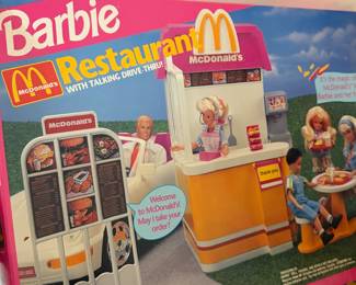 1994 Barbie Restaurant McDonalds Talking Drive Thru/Box 