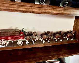 Budweiser Anheuser Bush Die Cast Drawn Eight Horse Clysdale Model Display