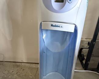 Holmes HM630-U Cool Mist Tower Humidifier