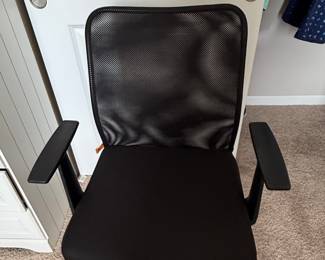 Black Mesh Back Office Chair