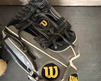 Wilson A2000 1786 Baseball Infield Glove