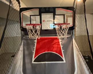 MD Sports "Challenge" Dual Basketball Arcade Game