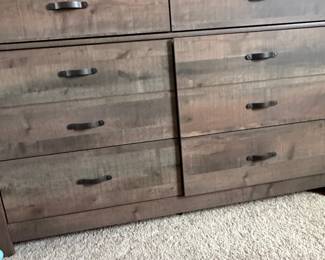 Signature Design by Ashley Trinell Rustic 6-Drawer Dresser