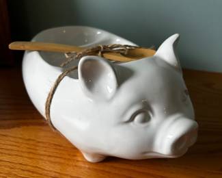 Pig Serving Dish