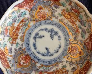 Japanese Imari decorative porcelain plate