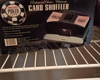 World Series of Poker electronic card shuffler