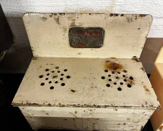 Antique Little Orphan Annie Child’s Stove