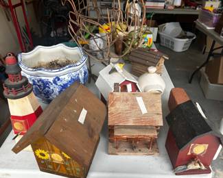 Lots of Bird Houses