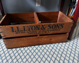 I. L. Lyon & Sons Redlands, CA Wood Crate