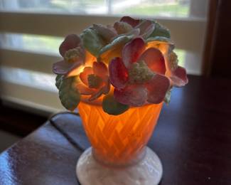 Precious! Flower Basket Lamp