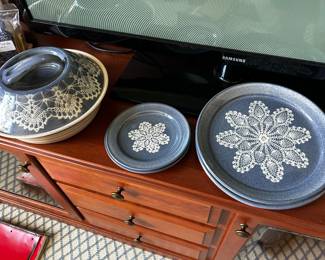 Doily Pattern Plates and Bowl