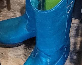 Yee HA! Now you can stand out at line-dancing class :)