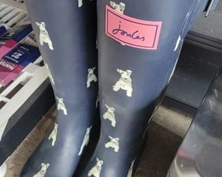 April showers bring May flowers and rain boots! These are ADORABLE. Apprx size women's 9