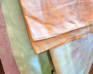 Gorgeous pastel tie-dyed table clothes and napkins. So much prettier in person.