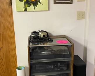 Pioneer stereo with turntable