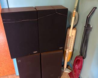 2 sets of speakers , Fisher 