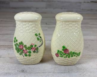 Lot #123 Vintage Japan Ceramic Salt Pepper Shakers Floral Basket Weave Cream Set
