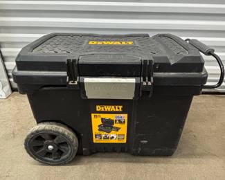 Lot #115 DeWalt 15 Gallon Rolling Tool Box Chest Tote Storage Bin Waterproof Heavy Duty Organizer