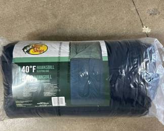 Lot #170 Bass Pro Shops 40°F Hawksbill Sleeping Bag Brand new