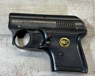 Lot #186 Vintage Rohm RG3 Starter Pistol Blank Gun Made in Germany Black Metal Prop