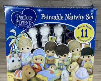 R Lot #139 Precious Moments Paintable Nativity Set 69714 11 Plaster Figures Christmas Craft Kit
