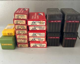 J Lot #238 KitchenAid Classic Stand Mixer White 275W with Stainless Steel Bowl & Attachments