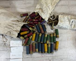 D Lot #137 Vintage Gun Ammunition Large Assorted lot Mixed Caliber