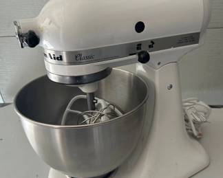 J Lot #242 Nova Medical Raised Toilet Seat Riser 5" Height Extension B6340-R White New in Box