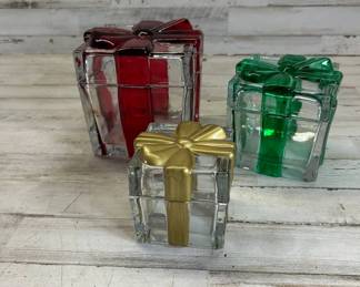 R Lot# 73 Vintage Glass Christmas Present Candy Dishes Set of 3 Holiday Decor