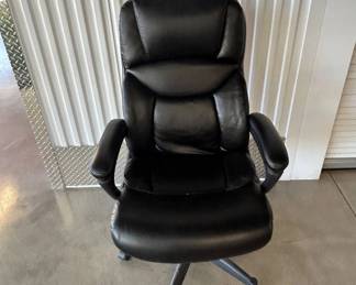 Lot #94 Black Faux Leather Executive Office Chair Adjustable Swivel Task Chair Modern Style