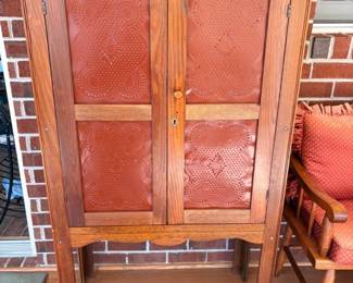 Pie safe with pierced tin (stunning)