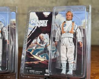 PLANET OF THE APES NECA COLONEL GEORGE TAYLOR ACTION FIGURES (SET OF 2)