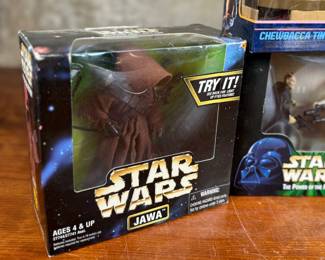 STAR WARS FIGURES AND COLLECTIBLES IN ORIGINAL PACKAGING