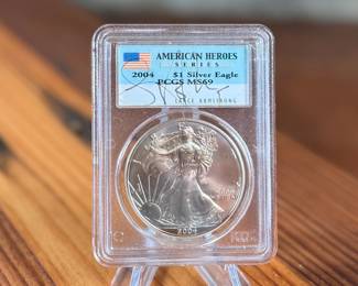2004 AMERICAN SILVER EAGLE PCGS MS69