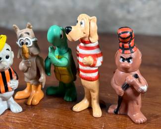 This lot features a complete vintage set of 1969 Walt Kelly Pogo vinyl promotional figures.