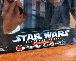 STAR WARS COLLECTOR SERIES OBI-WAN KENOBI VS. DARTH VADER ELECTRONIC POWER FX