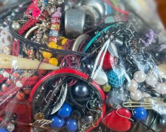 This lot features a collection of quality costume jewelry with a weight of just over 4.5lbs.
