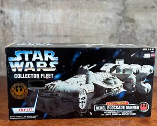 STAR WARS COLLECTOR FLEET ELECTRONIC REBEL BLOCKADE RUNNER