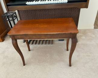 $44 - piano Bench