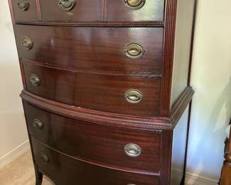 36 260.00 Mahogany tall chest 1930's 5 drawers 36Wx21Dx52H