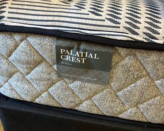 41 240.00 Full size mattress 53" & box spring palatial crest with headboard