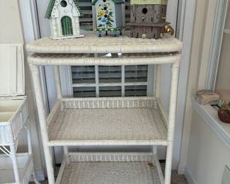 42 80.00 Wicker serving cart white 26Wx17Dx37H